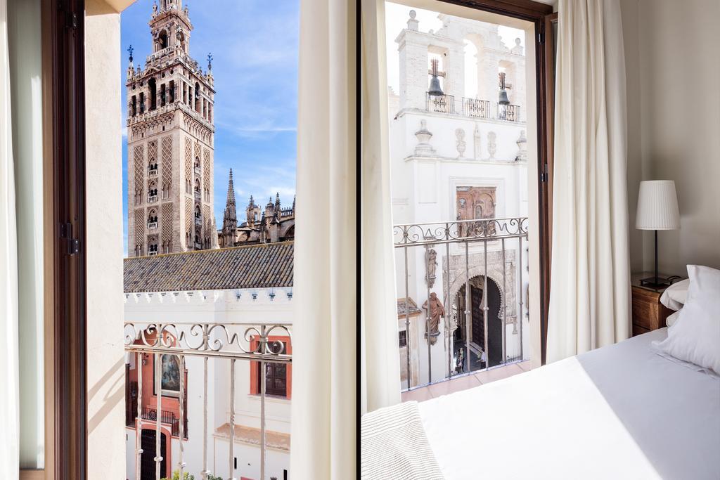 Puerta Catedral Apartments إشبيلية الغرفة الصورة